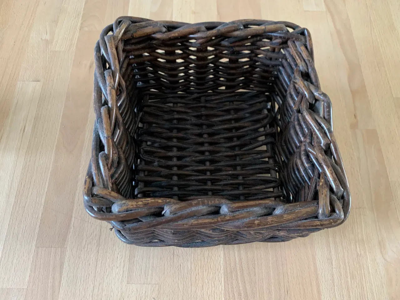 Billede 3 - Robust kurv, kvadratisk