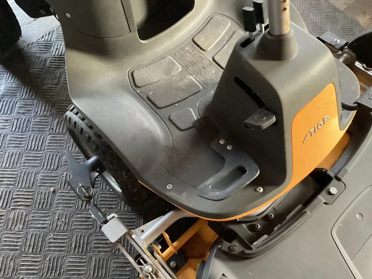 Billede 5 - STIGA PARK FRONTMONTERET MED HYDROSTAT