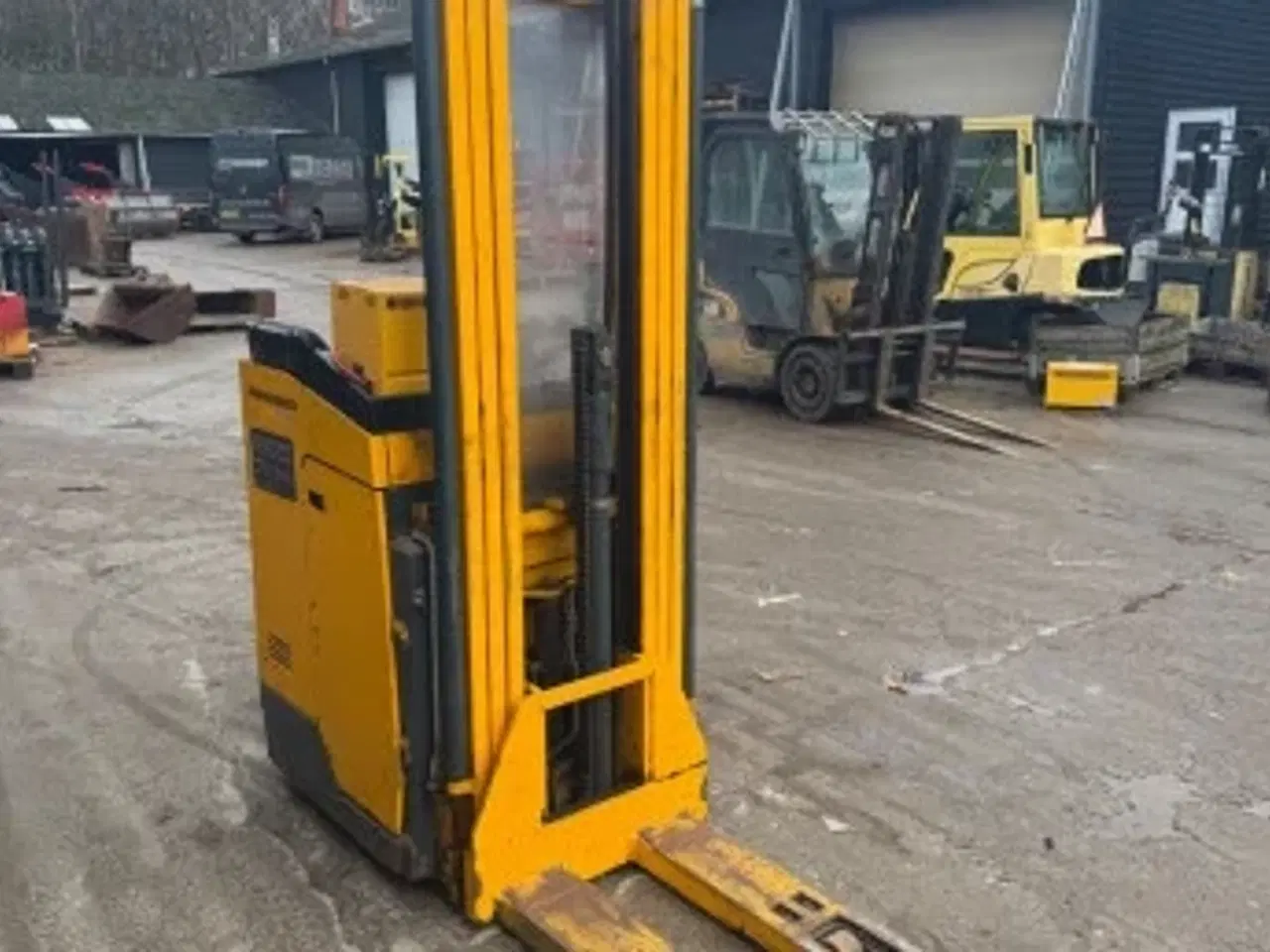 Billede 4 - Velholdt stabler