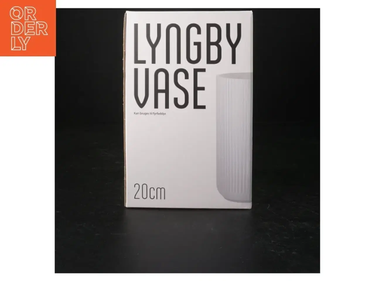 Billede 3 - Hvid porcelænsvase fra Lyngby (str. 20 cm)