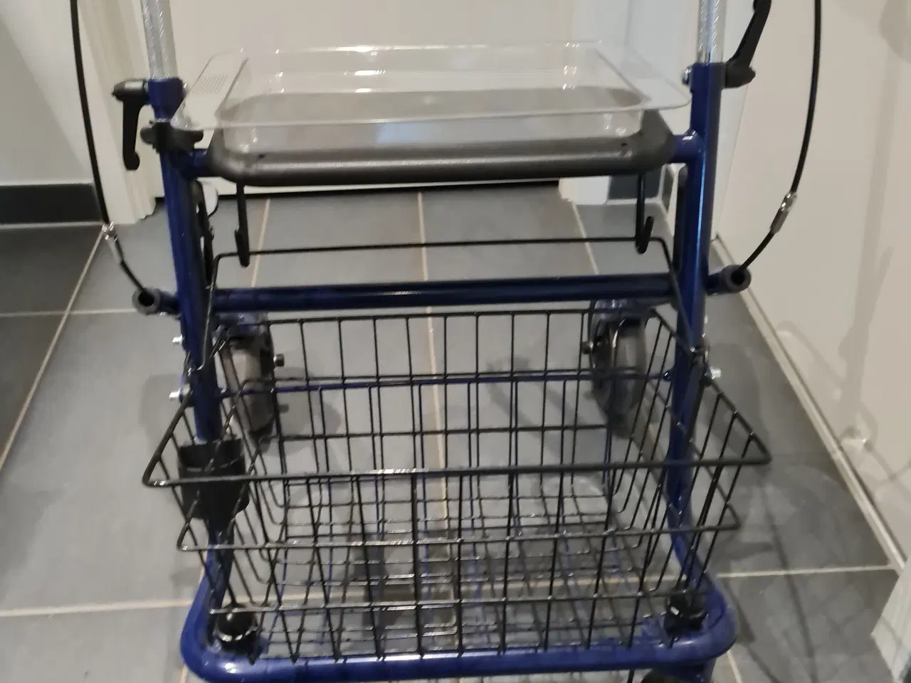 Billede 2 - Rollator m. kvittering fra T- Hansen