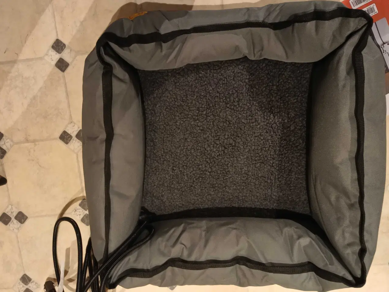 Billede 2 - Alpenheat hundeseng med varme