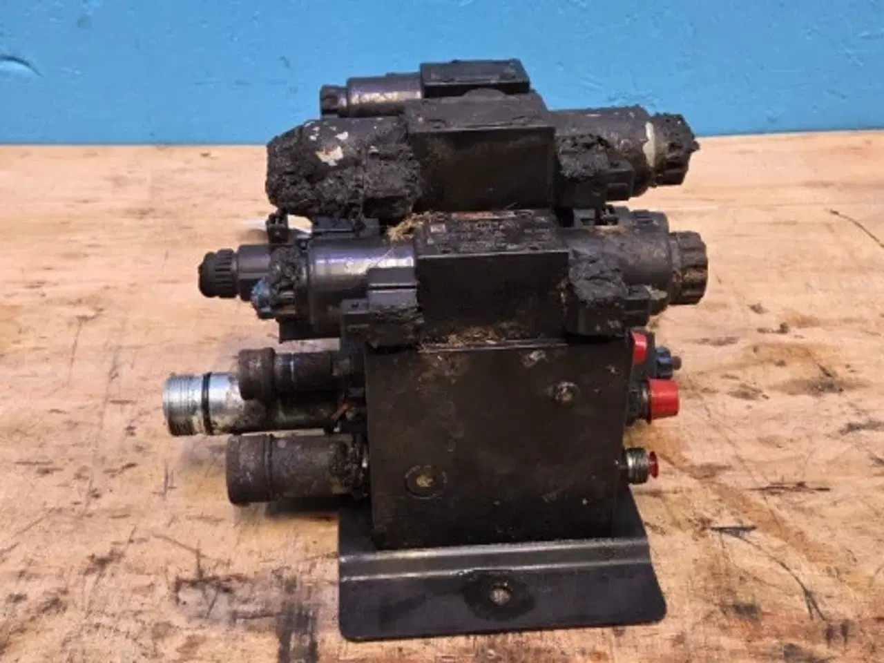 Billede 20 - New Holland CR9.90 Hydraulikventil 84457511