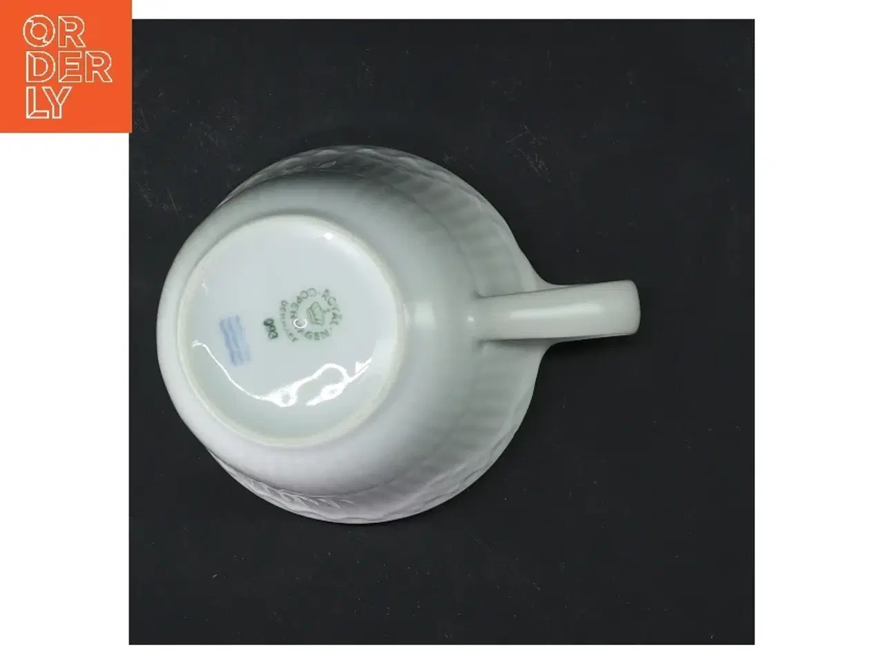 Billede 2 - Royal Copenhagen porcelænskop med hank (str. Ø 9 cm længde 8 cm)