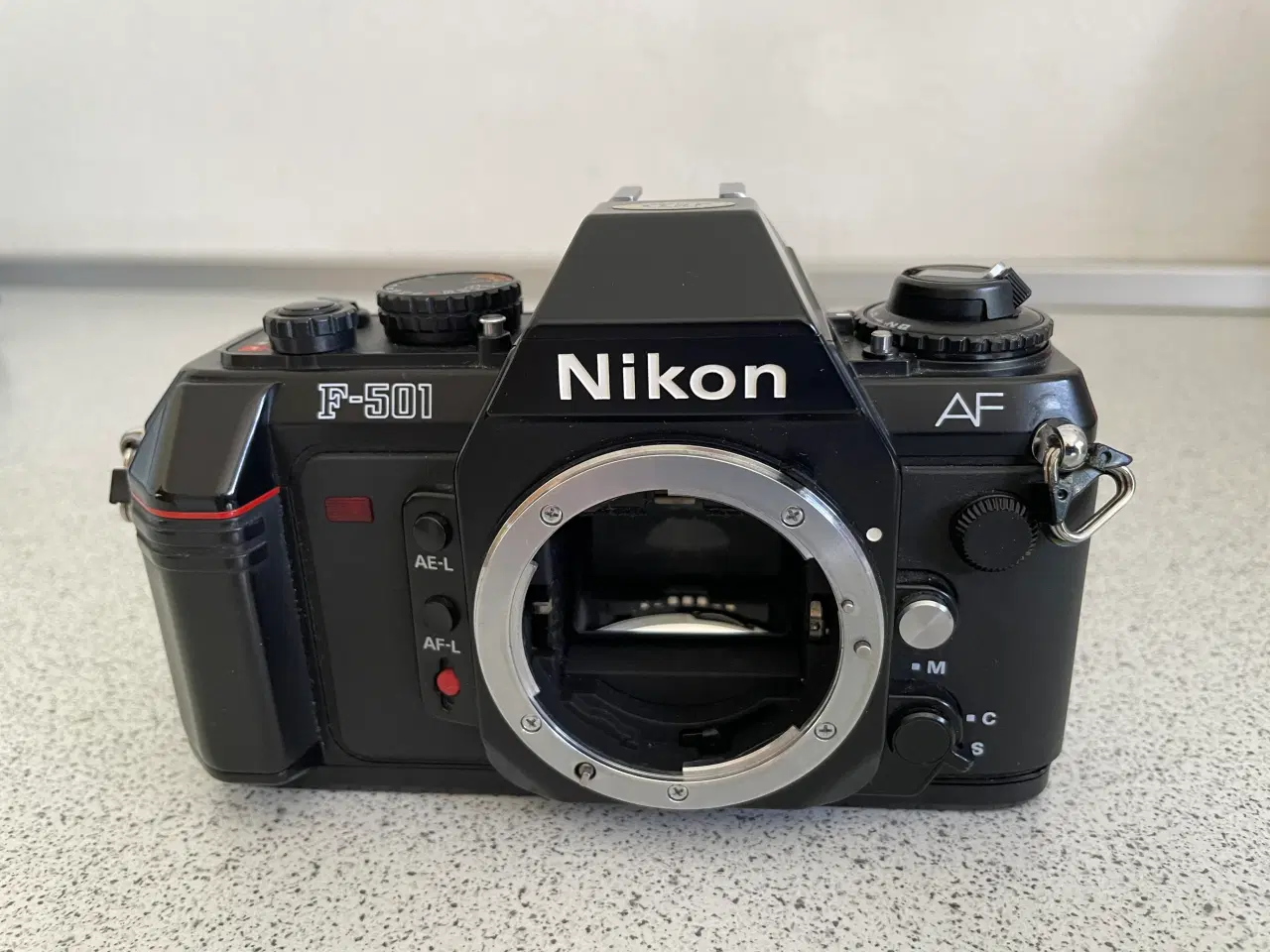 Billede 1 - Nikon F-501 analog Kamerahus