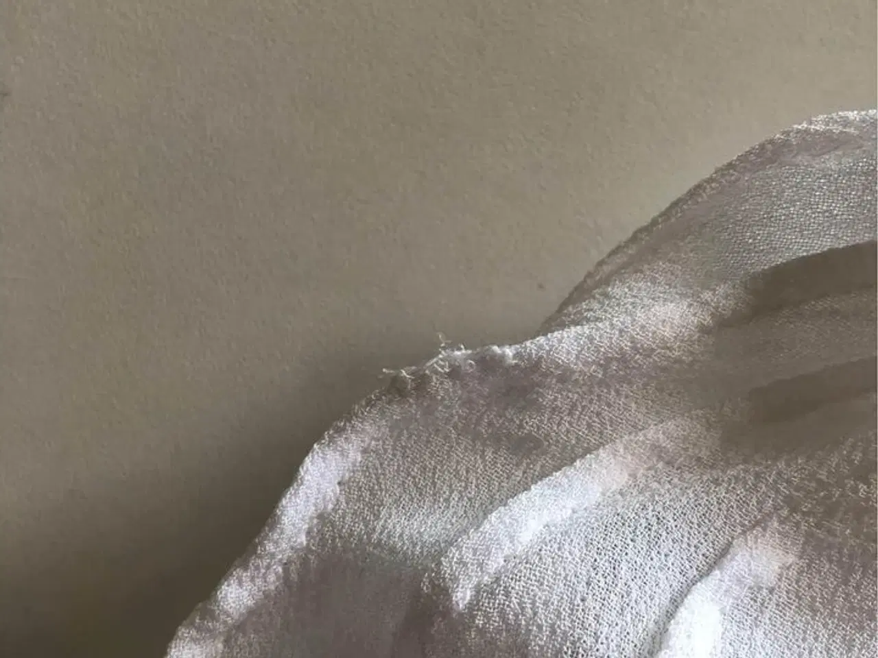 Billede 2 - Pigekjole Str. 4 år - NY