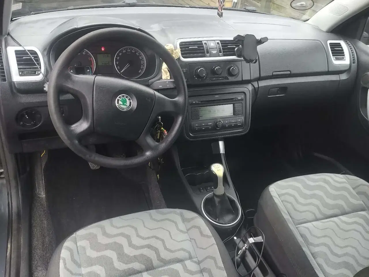 Billede 7 - Byd nu rummelig familiebil med træk