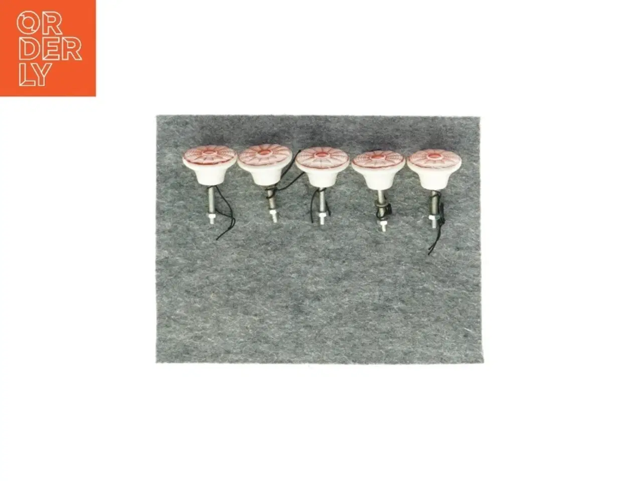Billede 1 - 5 stk. håndtag til skuffer (str. 2 CM x 4 CM)