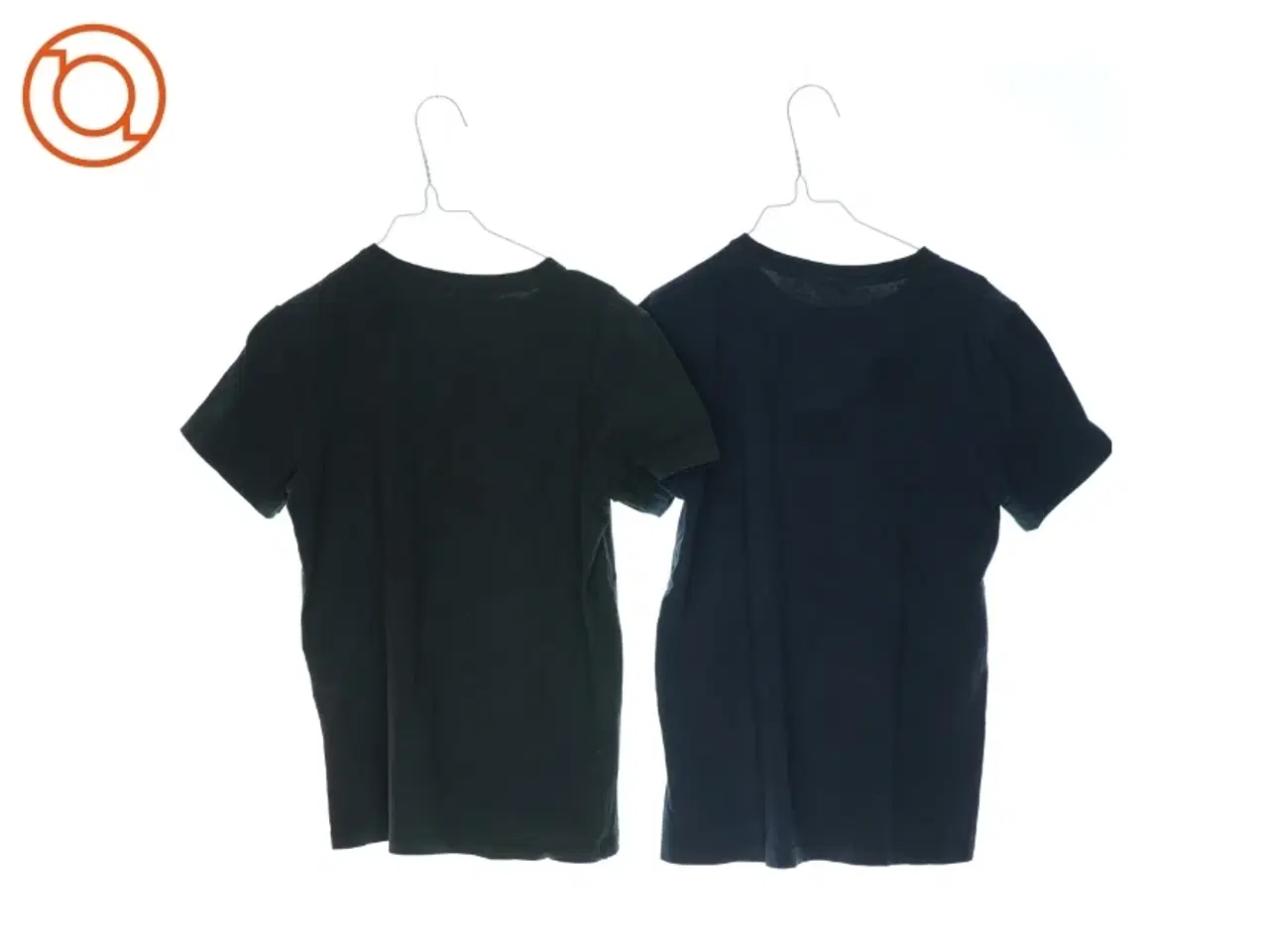 Billede 2 - T-Shirt (2 stk.) fra Name It (str. 146 cm)