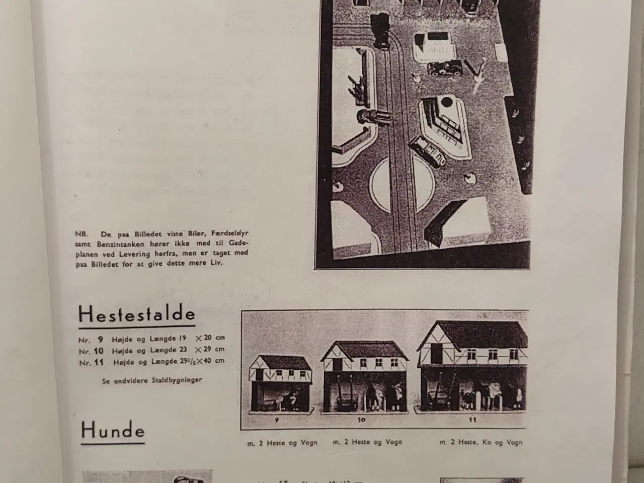 Billede 8 - Fængselslegetøj: 4 trædyr og stor stald. Ca 1933.