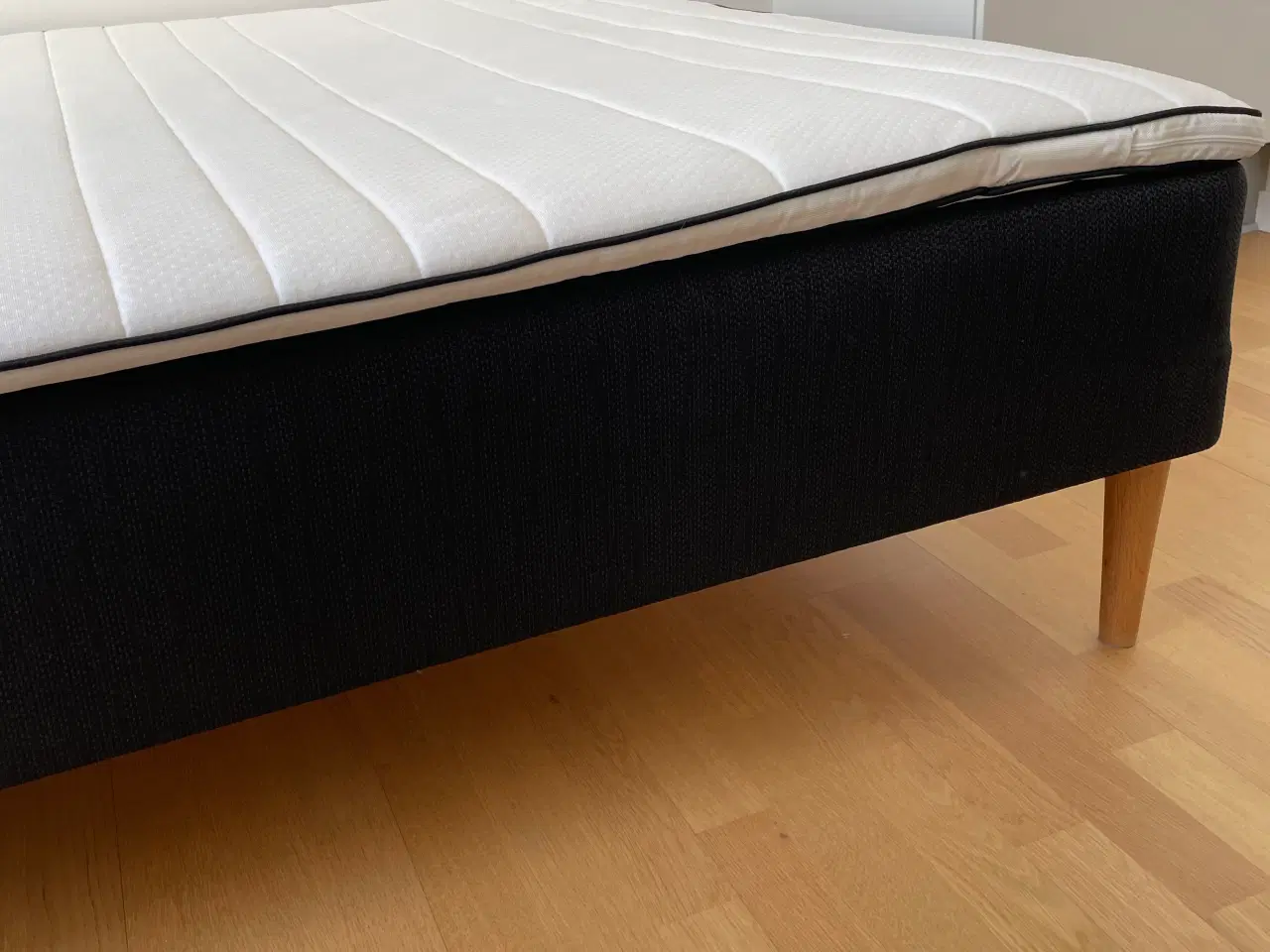 Billede 2 - Seng 3/4 - 140x200 cm