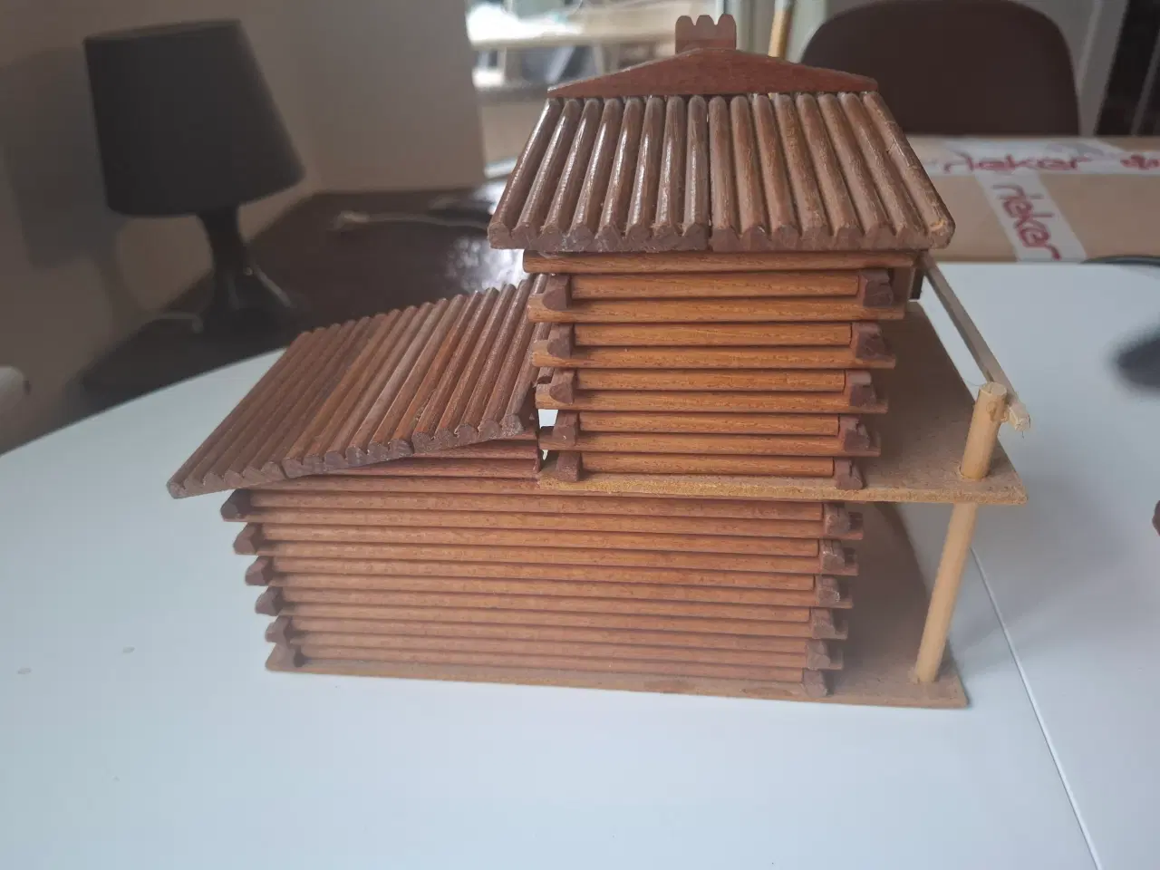 Billede 5 - modelhus i rigtig træ fra midt i 60'erne
