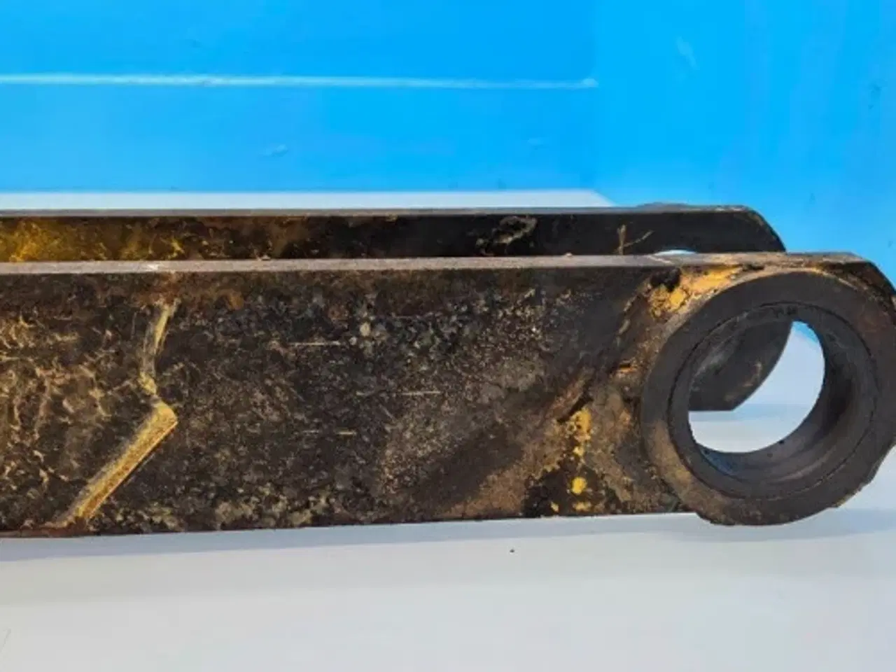 Billede 11 - New Holland LB115B Forbidelsesstang 85804513