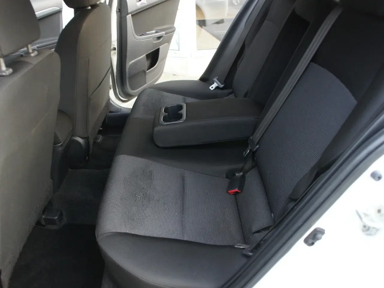 Billede 16 - Mitsubishi Lancer 1,8 Instyle SportBack