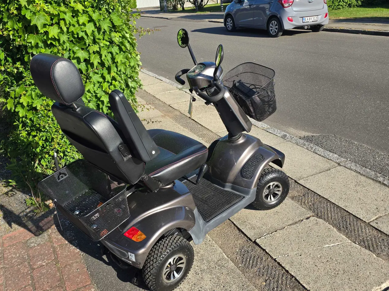 Billede 2 - MOCCA ELSCOOTER kun kørt 5 km