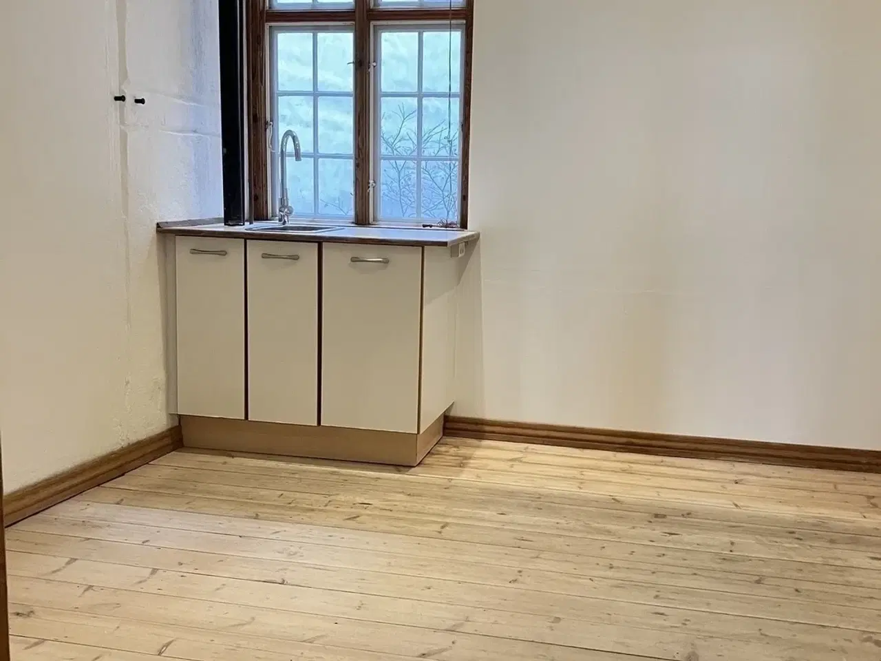 Billede 5 - Lys og moderne kontor med gode faciliteter til leje.
