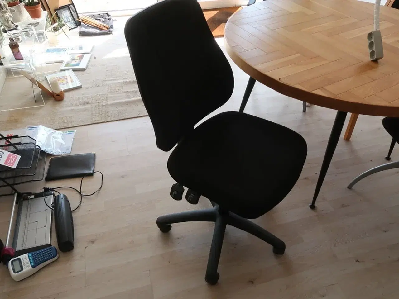 Billede 6 - Bord med 4 stole