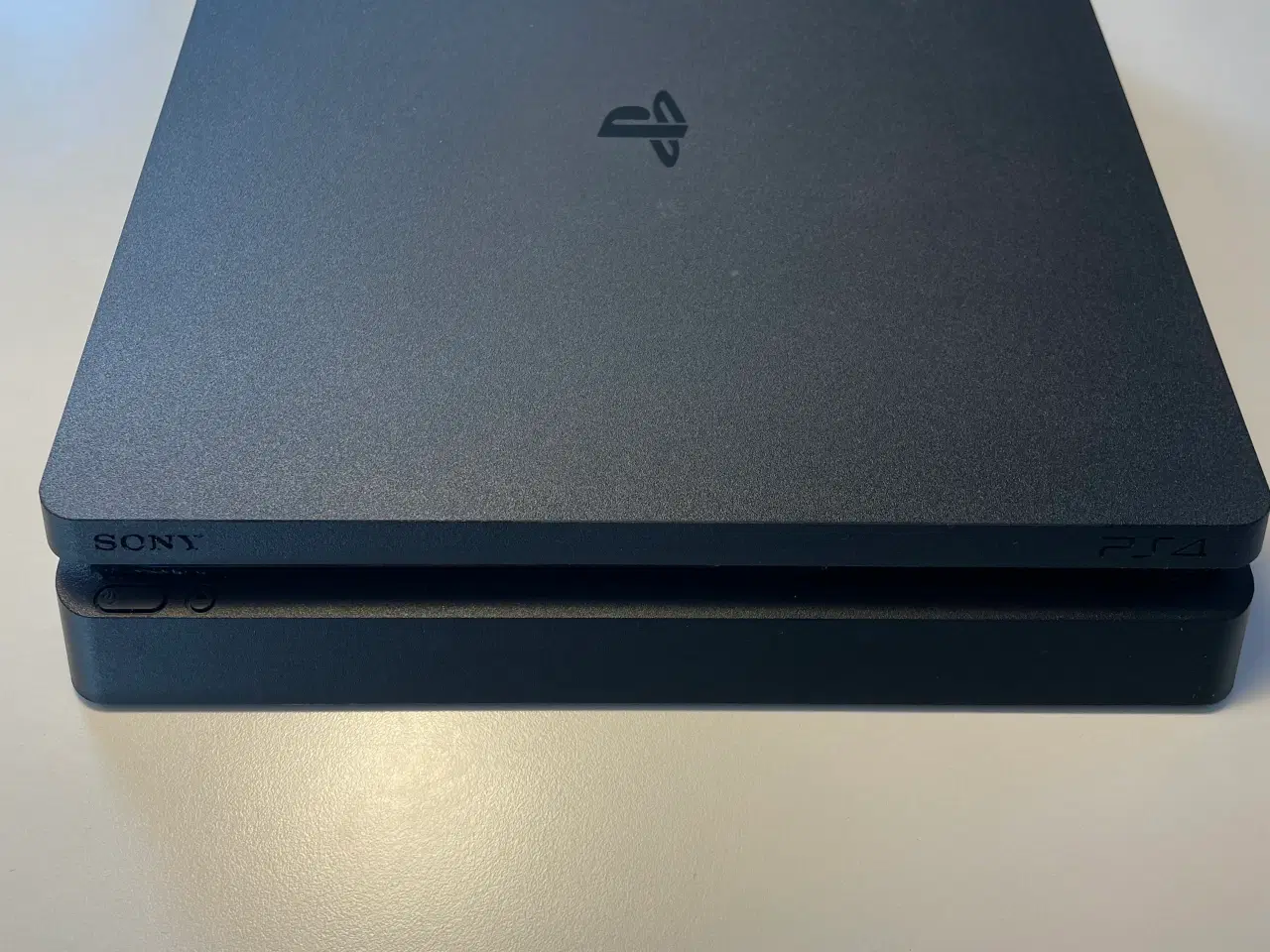 Billede 4 - Flot og velholdt Playstation 4 slim 800GB