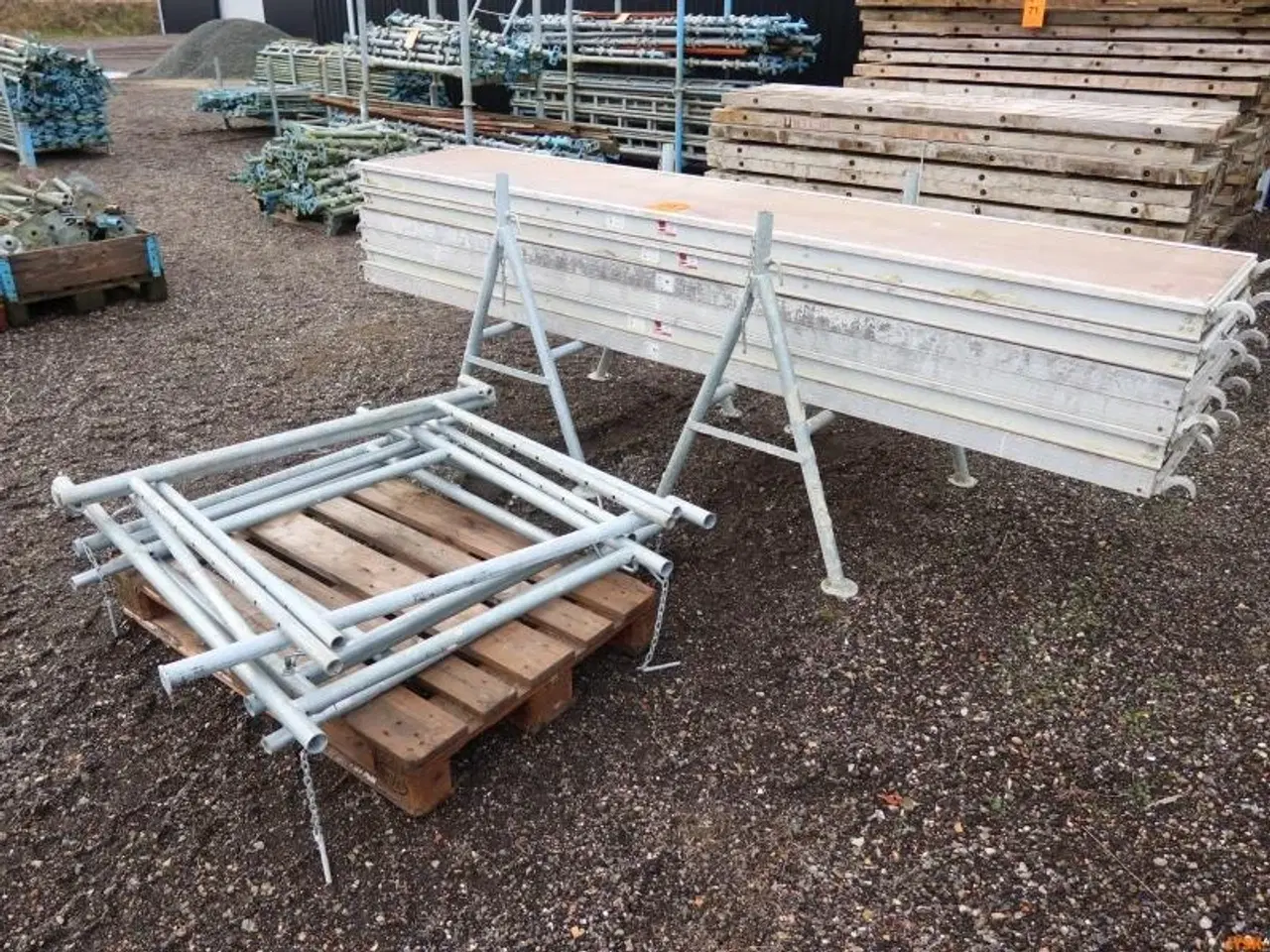 Billede 1 - PARTI stillads p