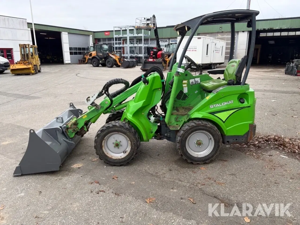 Billede 3 - Minilæsser Avant R28 Staldkat med udskud