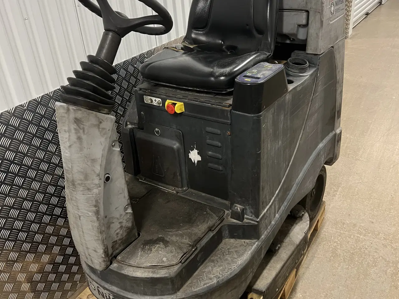 Billede 1 - Nilfisk BR 855 gulvvasker