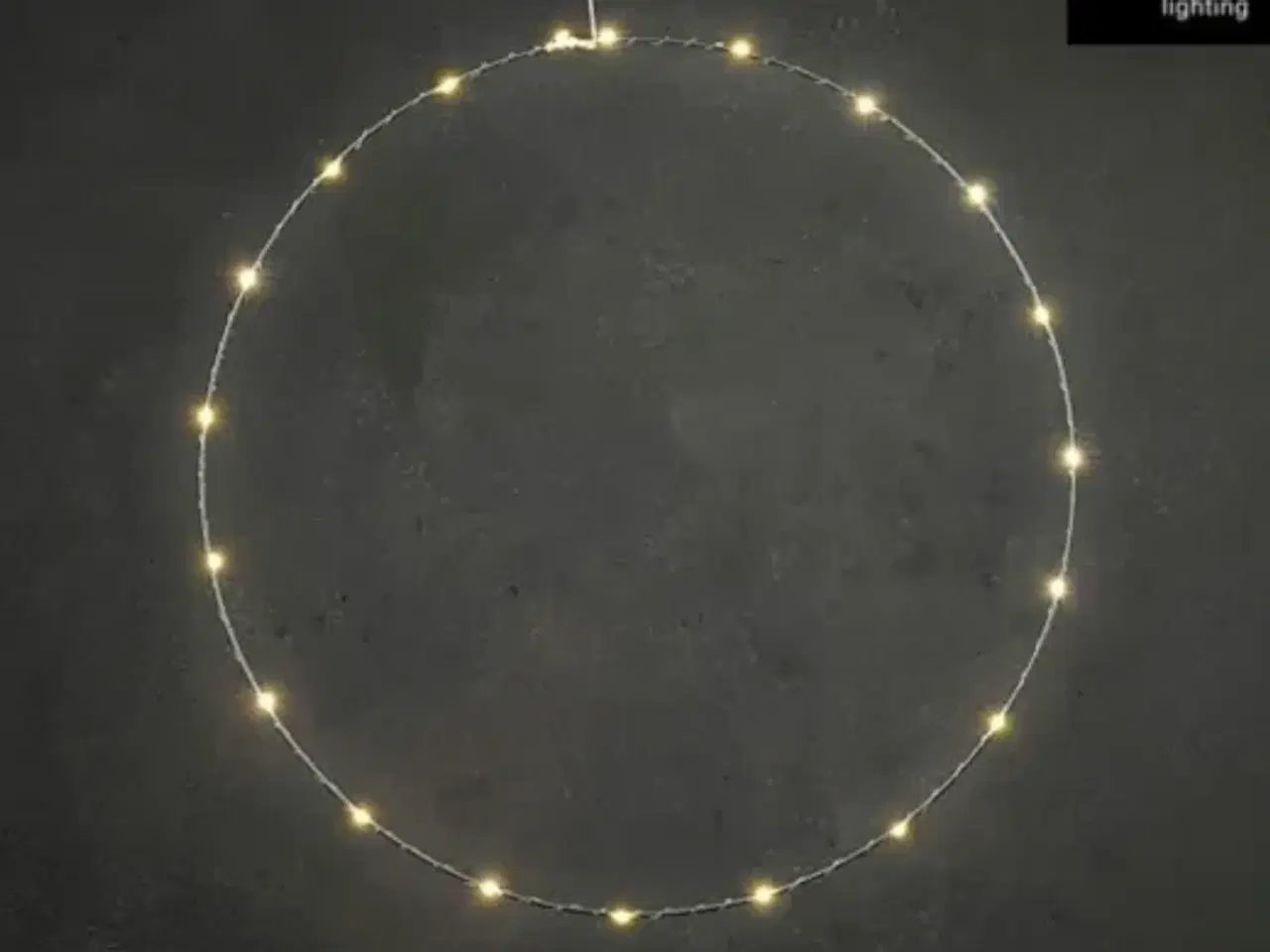 Billede 2 - 5 stk. cirkel m. led-belysning sølvfarvet batteridrevet 50 cm(ubrugt)