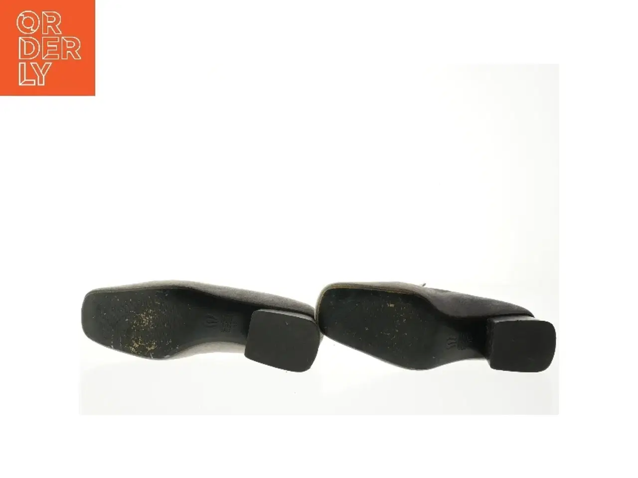 Billede 4 - Anvendte loafers i ruskind fra Enzo Moreno (str. 39)