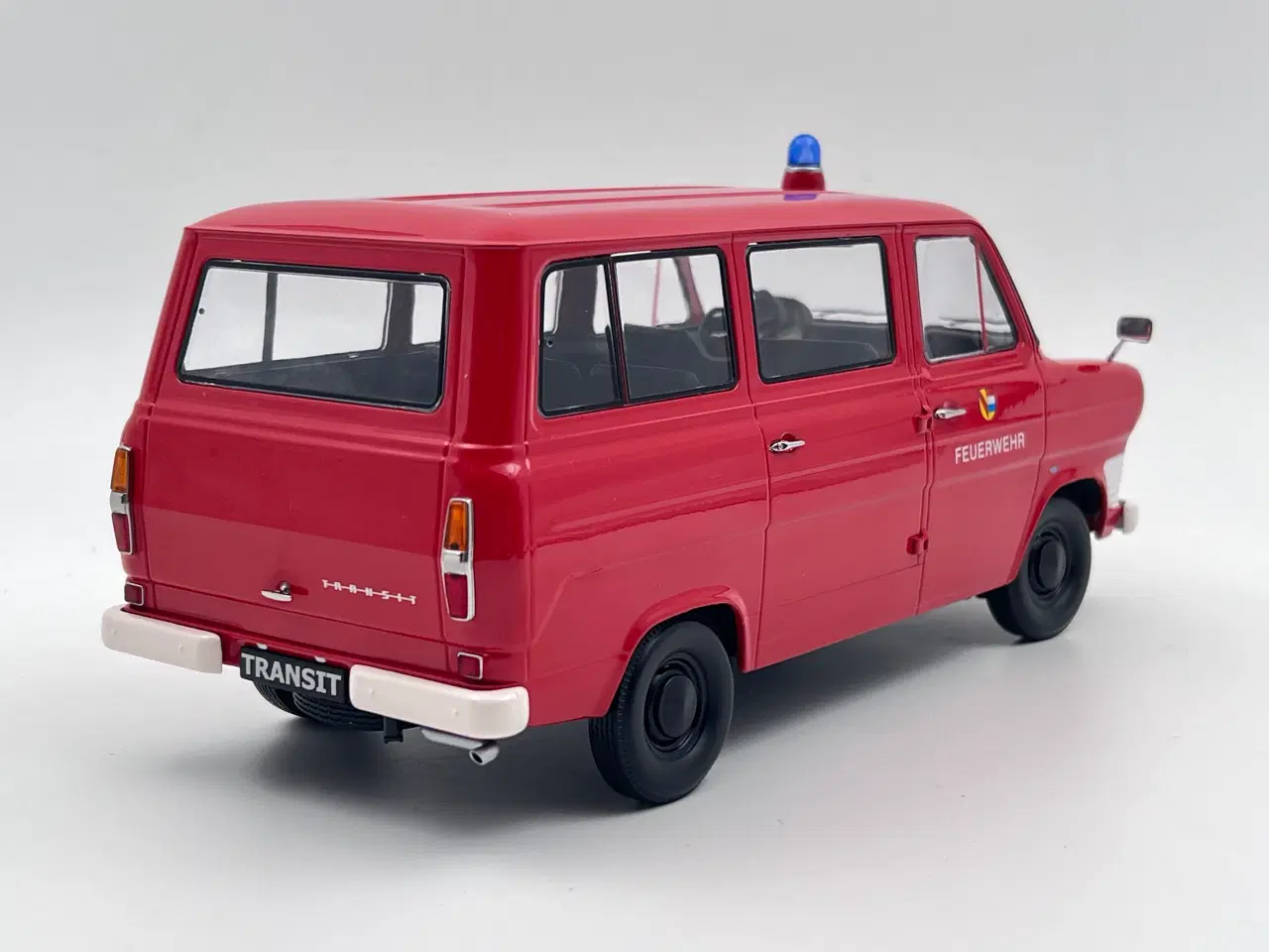 Billede 3 - 1965 Ford Transit Mk1 1:18  "Feurewehr" Brandbil  