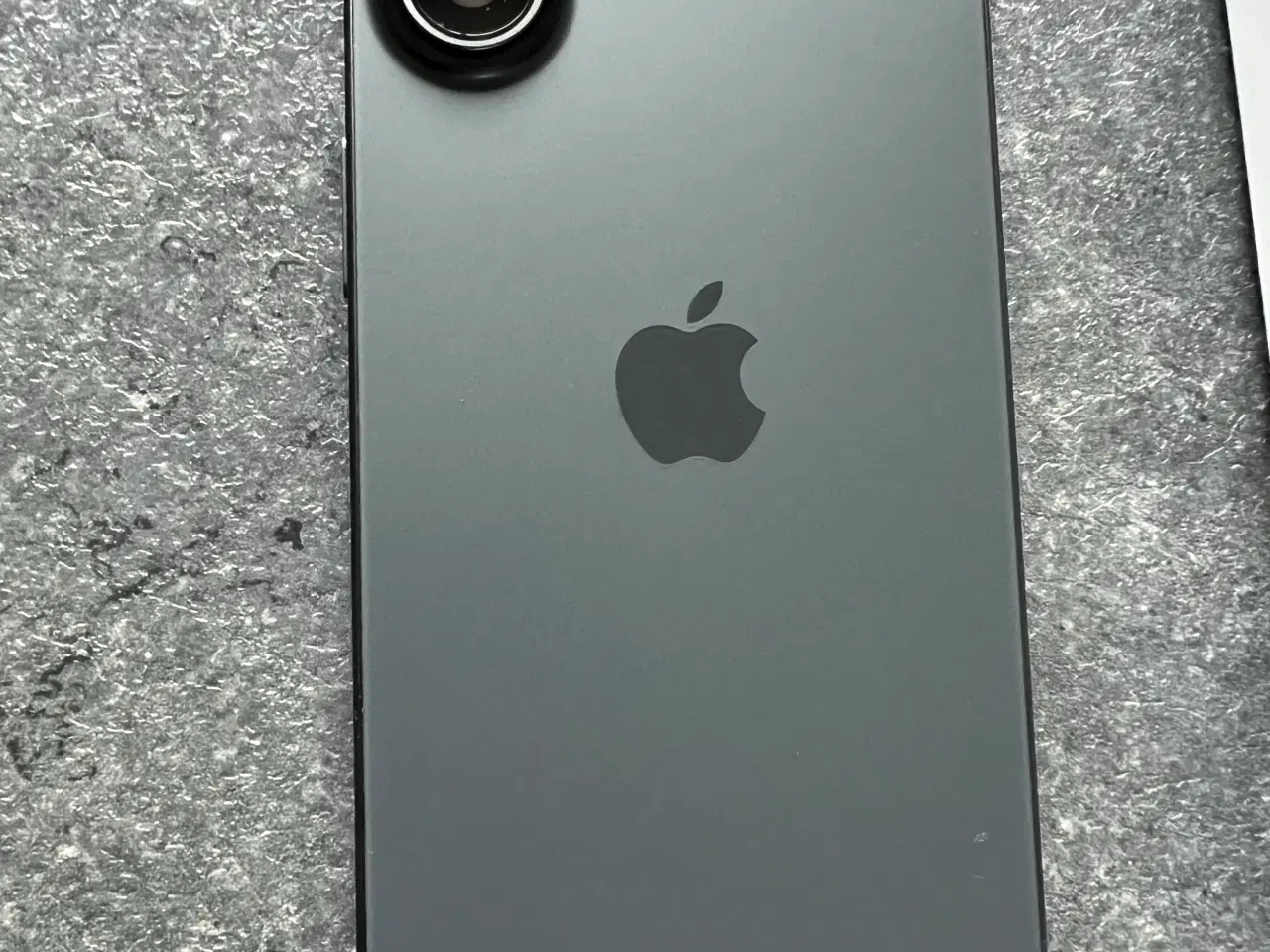 Billede 3 - IPhone 17 Sort købt d. 25/3-2026