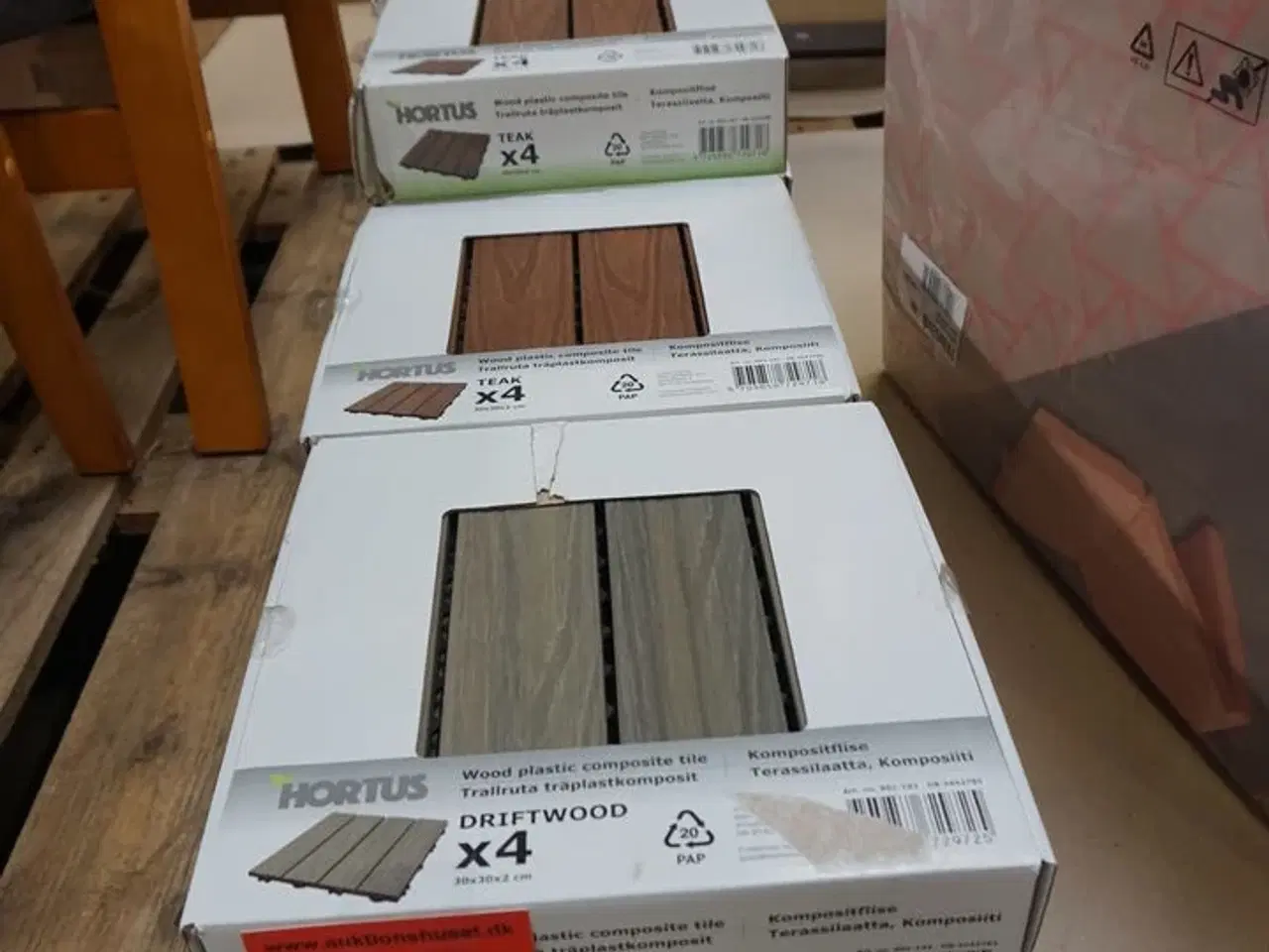 Billede 3 - 7 pk Terrassefliser, Komposit à 4 stk 30x30 cm Teak/grå