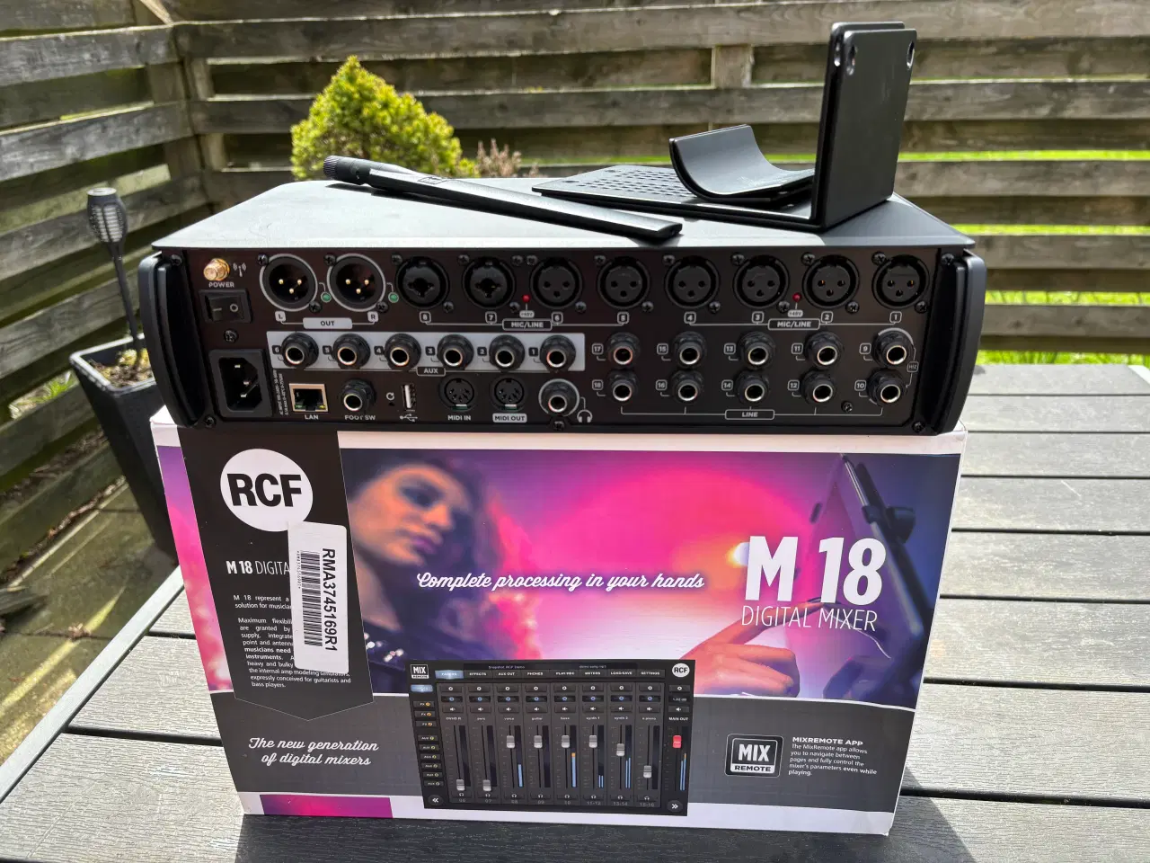 Billede 1 - RCF M 18 digital wifi mixer