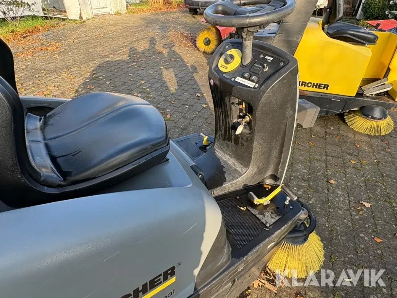 Billede 8 - Fejemaskine Karcher KM 100/100 RG