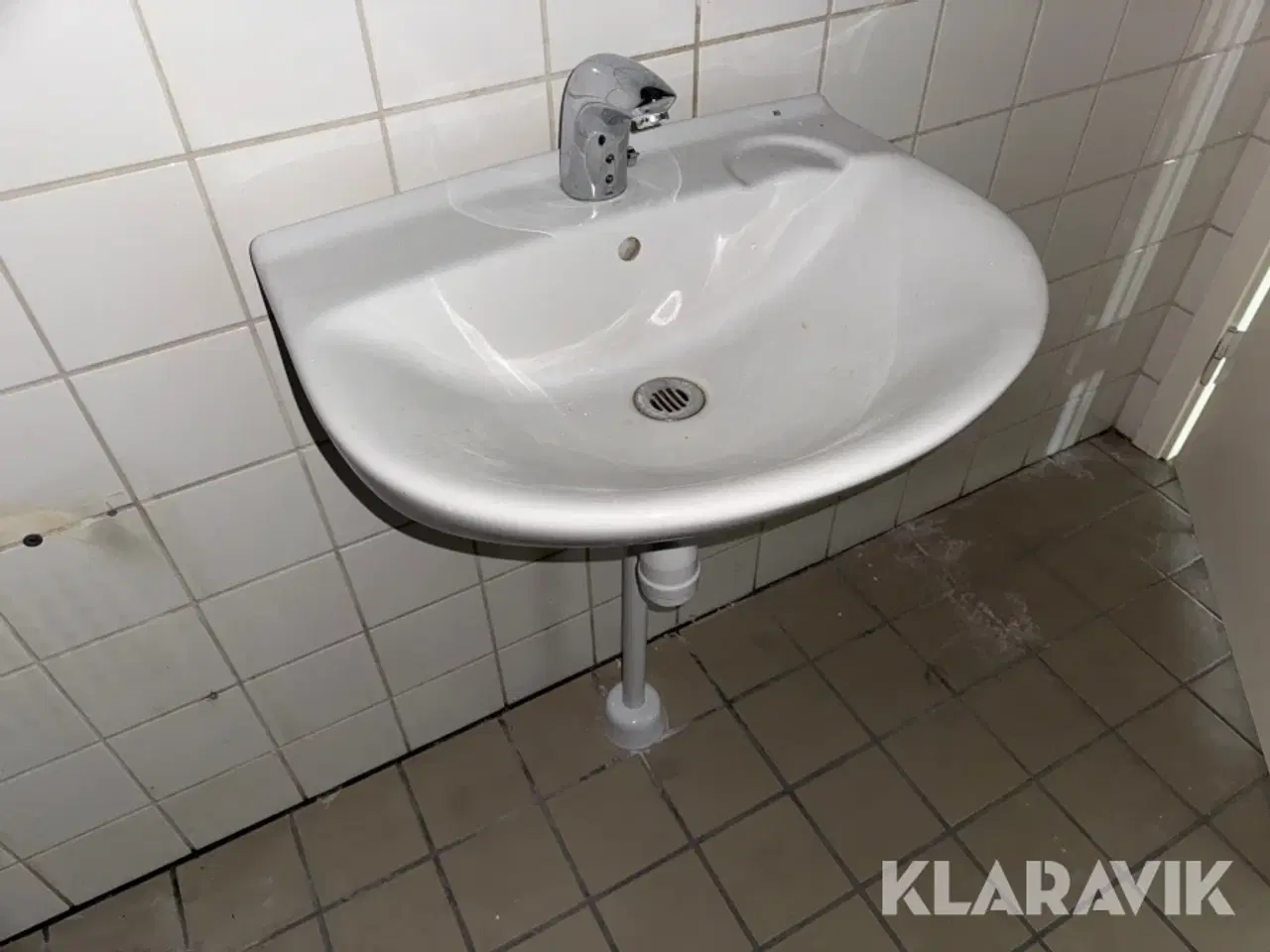 Billede 4 - Lot med håndvaske og toiletter