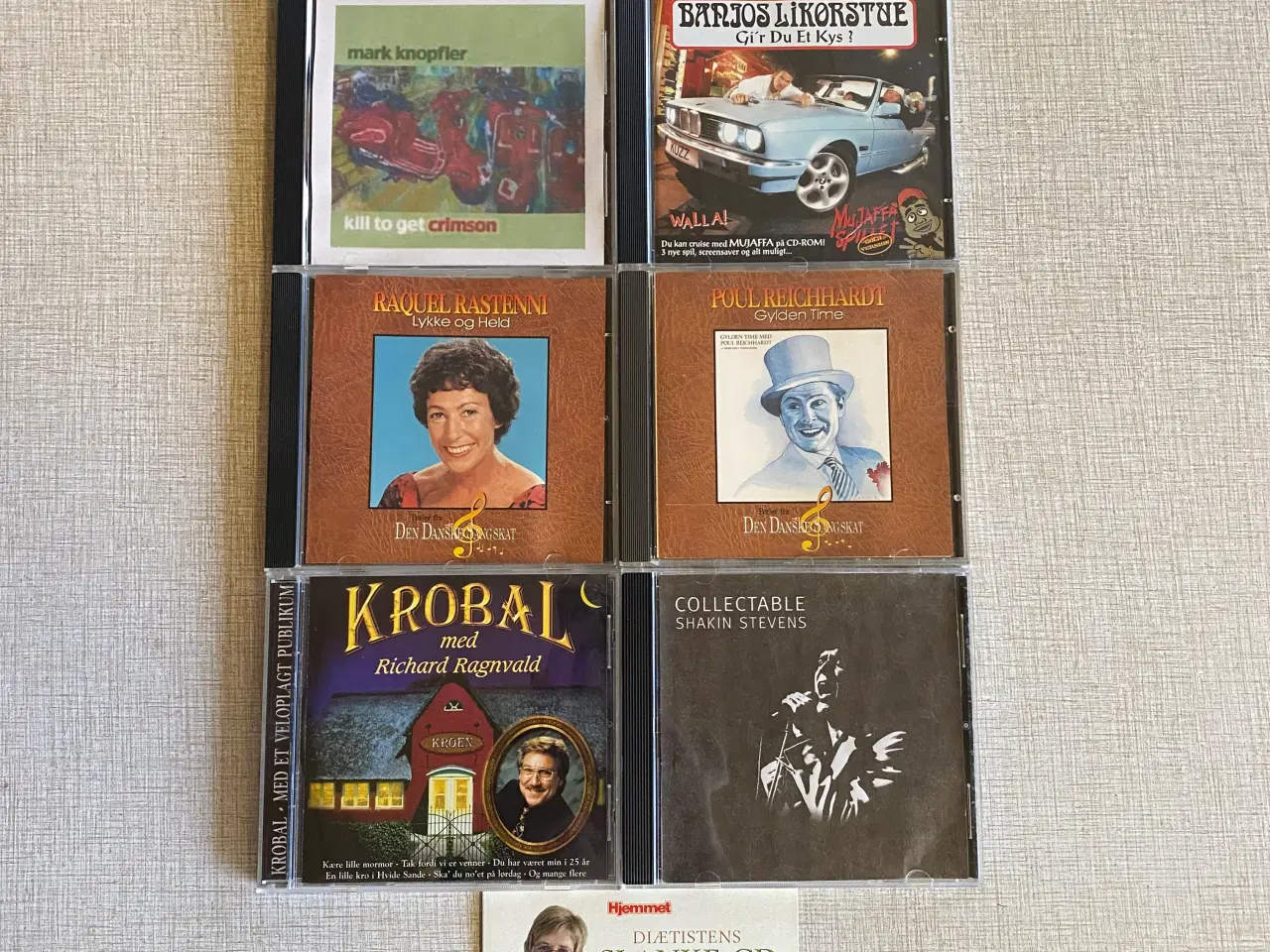 Billede 1 -  CD*er af forskellige genre.