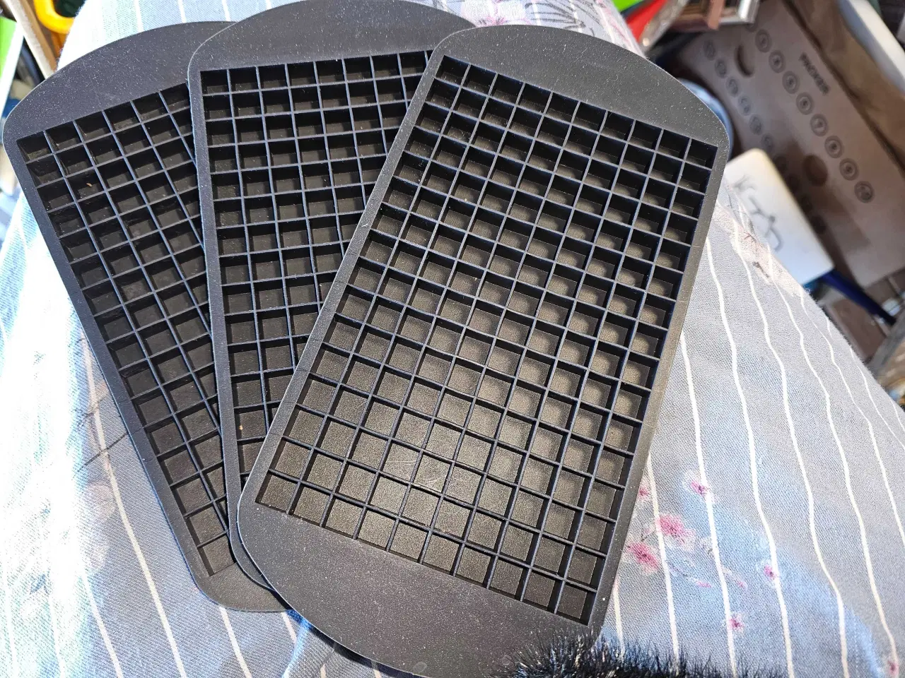 Billede 2 - Silikone-isterningform 160 stk à 1cm³