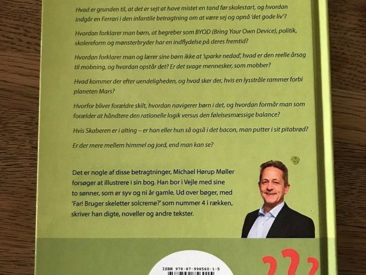 Billede 2 - Far! bruger skeletter solcreme?