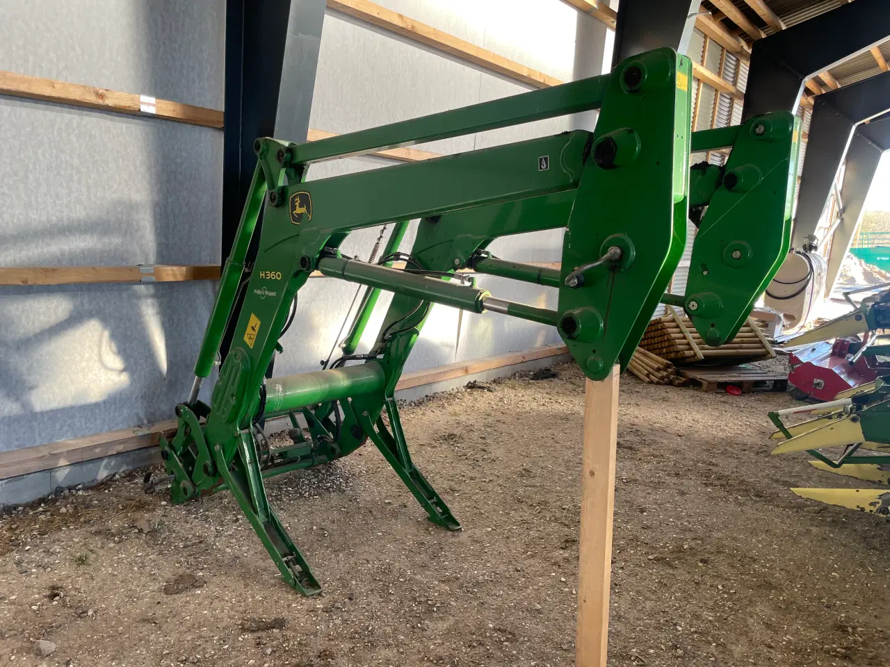 Billede 9 - John Deere H 360 frontlæsser.