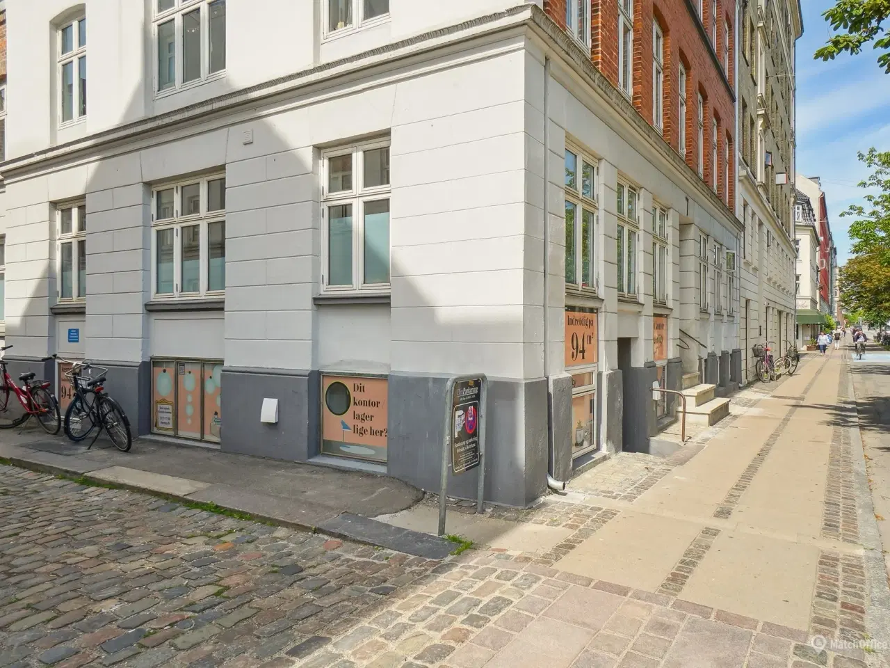 Billede 2 - Flot erhvervslejemål ved Søerne – ideelt til kontor, showroom eller lager