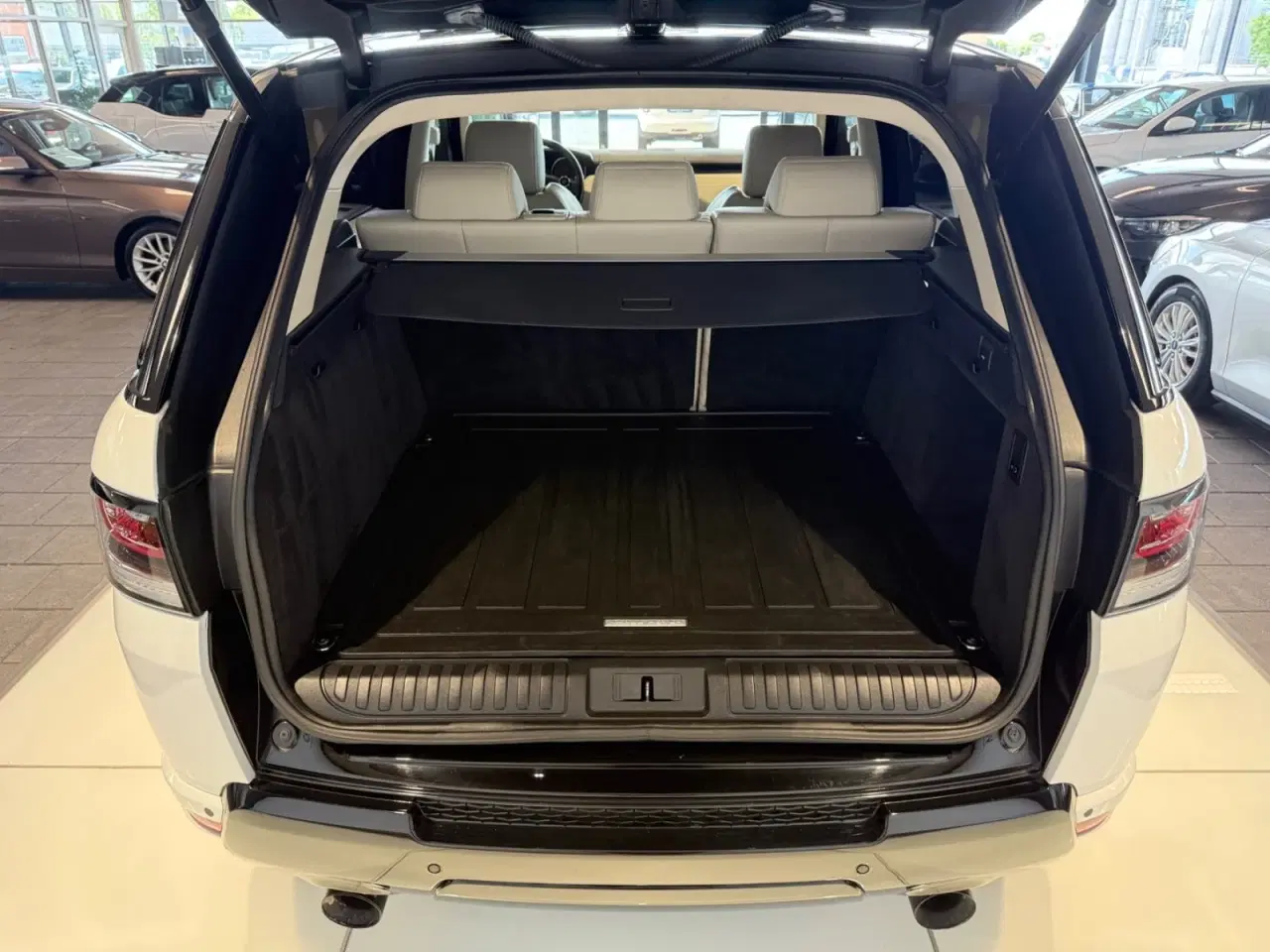 Billede 12 - Land Rover Range Rover Sport 3,0 TDV6 SE aut.