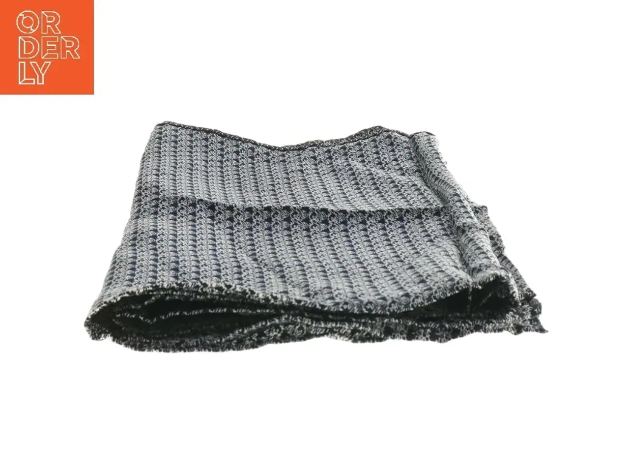 Billede 2 - Nyt Mønstret tørklæde (str. 146x31 cm)