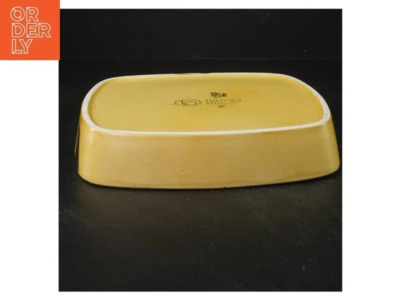 Billede 3 - Gul keramik fad 790-2884 fra Royal Copenhagen (str. 22 cm)