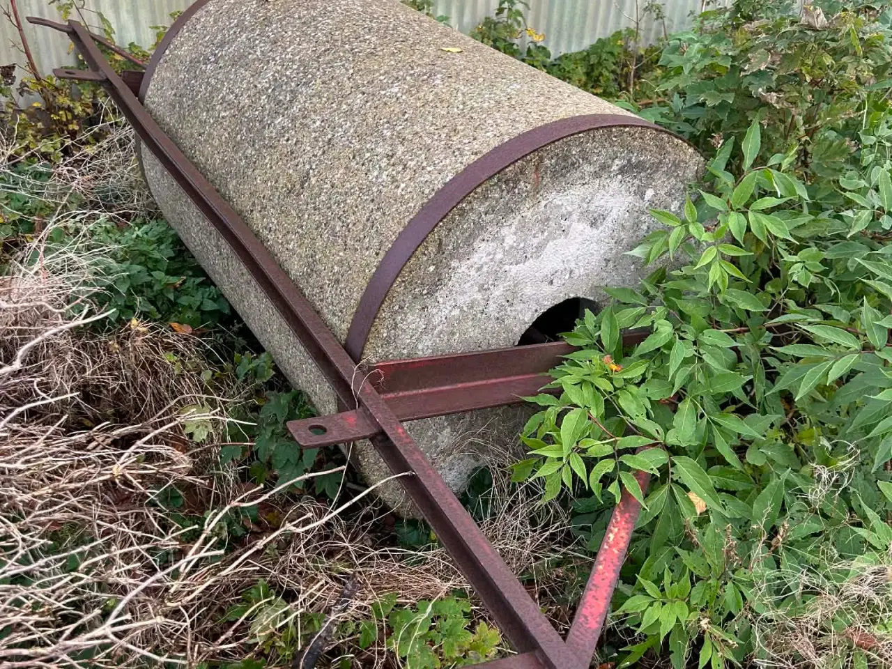 Billede 2 - Agerskov cement-tromle