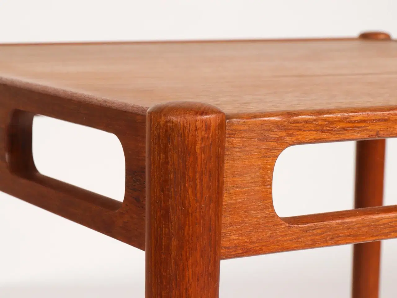 Billede 5 - Et flot sidebord i teaktræ