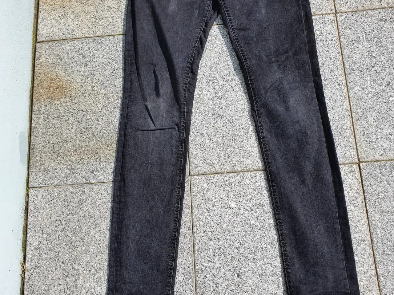 Billede 6 - Jeans. Mørkegrå. Jack and Jones.