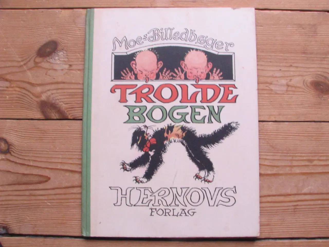 Billede 1 - Troldebogen, en af Moes Billedbøger