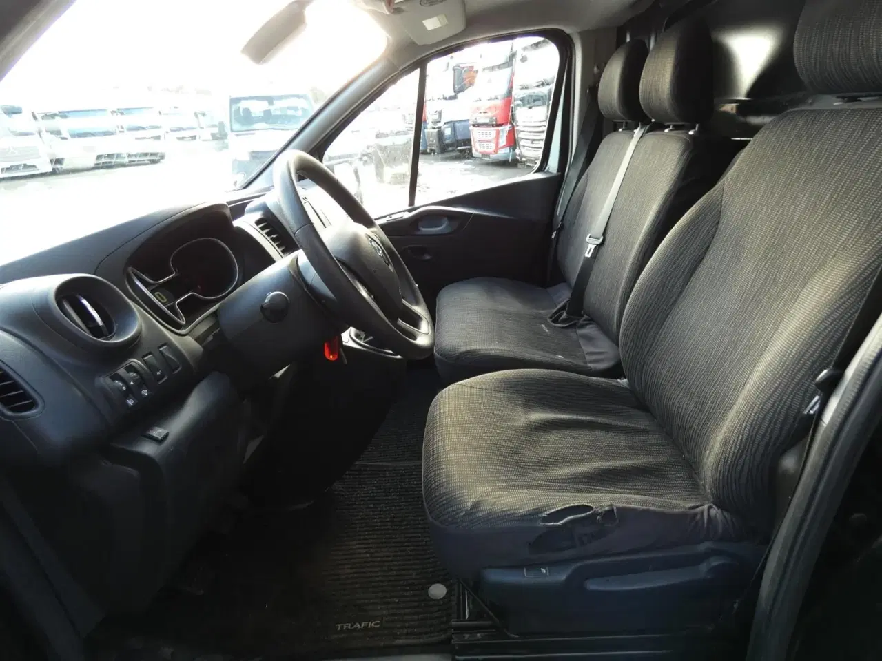 Billede 9 - Renault Trafic T29 L2H1 2,0 DCI 120HK Van 6g