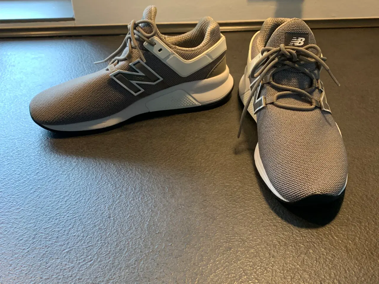 Billede 1 - New Balance 247 - str 39 - Nye