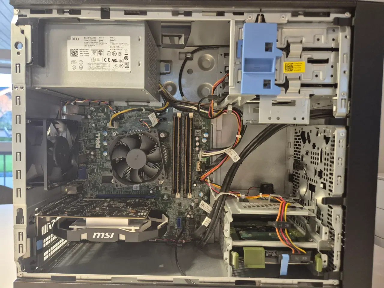 Billede 5 - Dell Xeon Gaming PC med Skærm og Tilbehør 24GB RAM