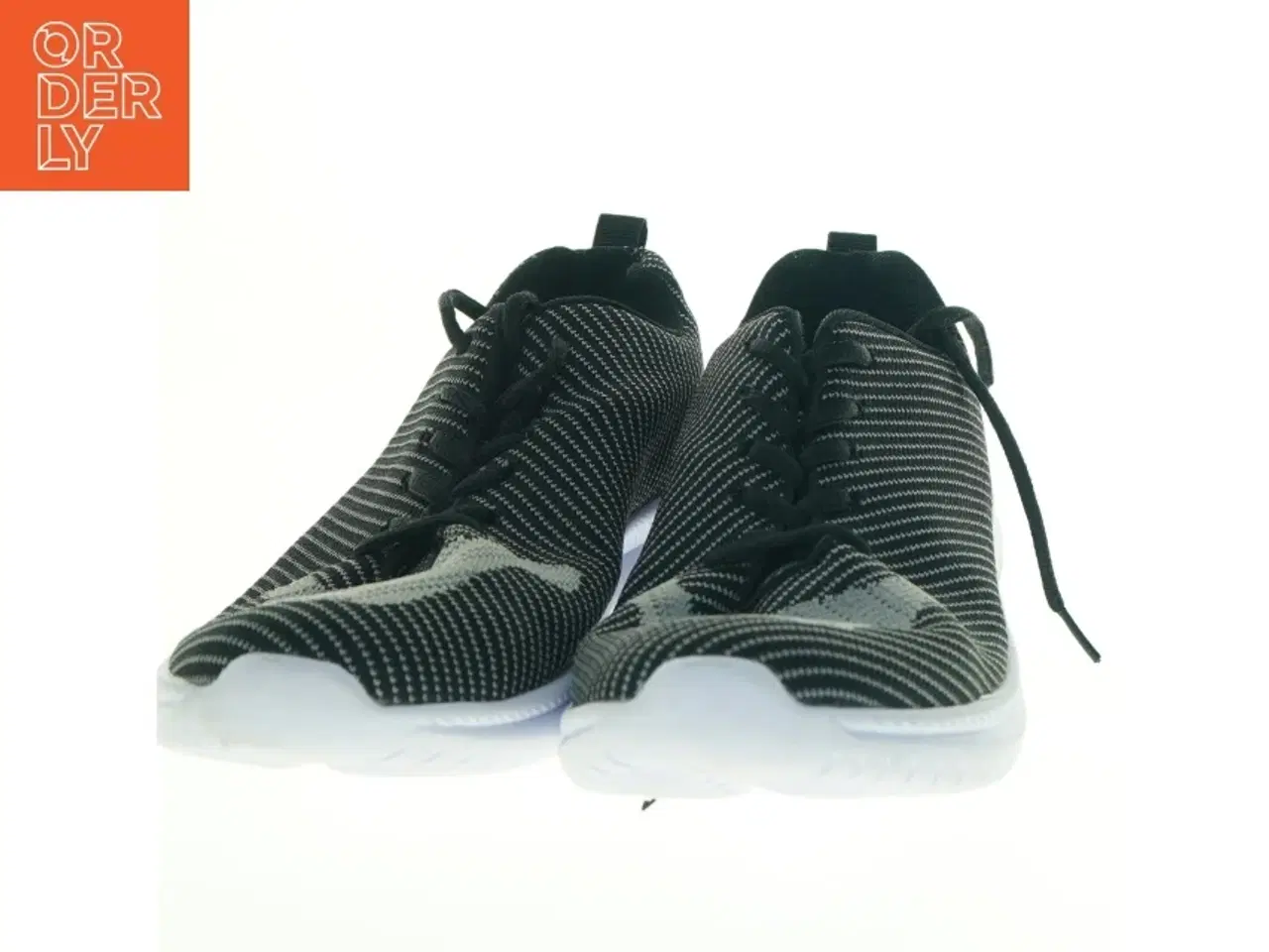 Billede 3 - Sorte sneakers fra Viking (str. Udvendig sal 28 cm)