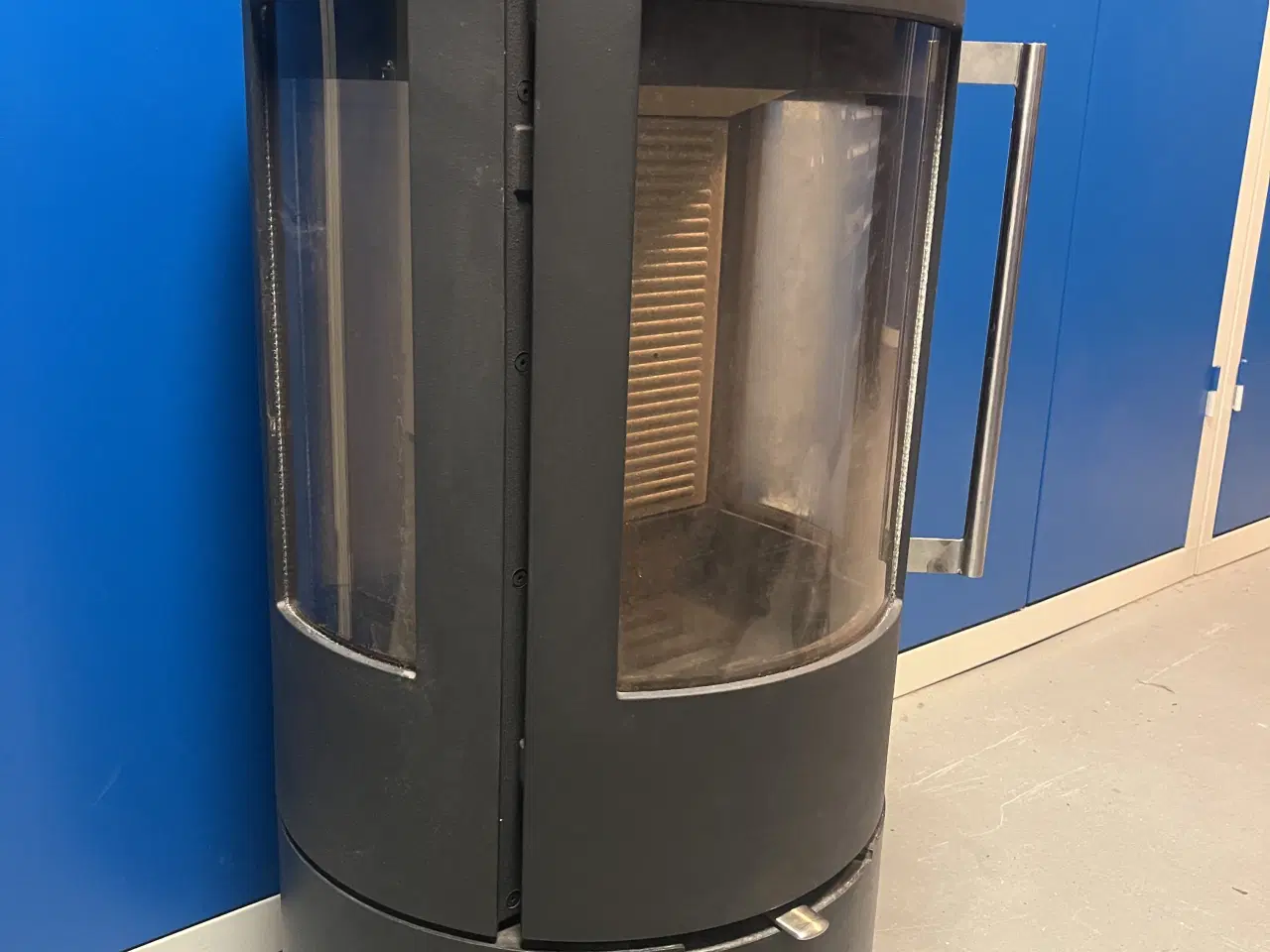 Billede 2 - Morsø 7440 Brændeovn med Lav Sokkel